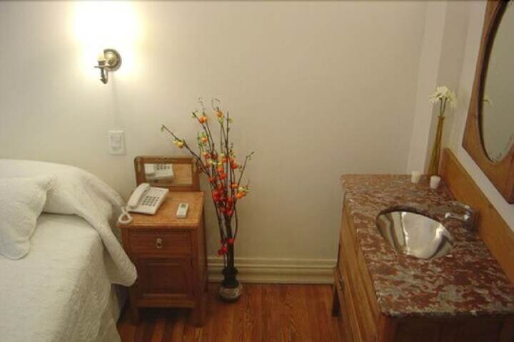 Room 14 of 52