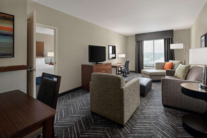 Room 11 of 40