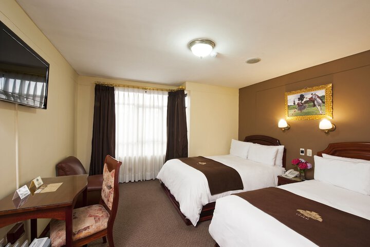 Room 9 of 26