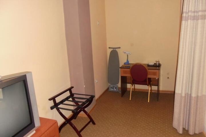Room 14 of 24