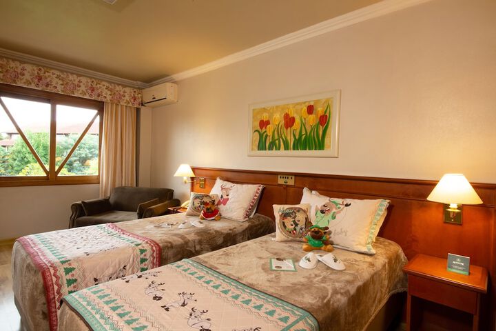 Room 25 of 164
