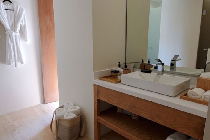 Room 31 of 39
