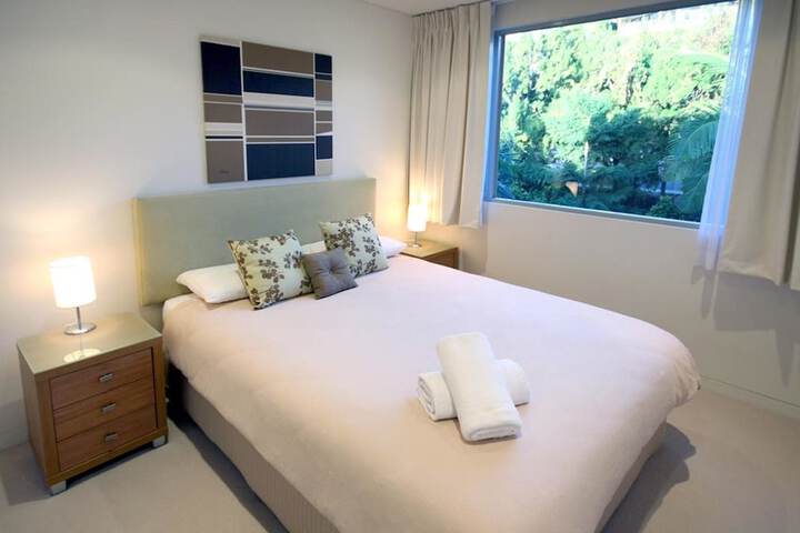 Room 3 of 230