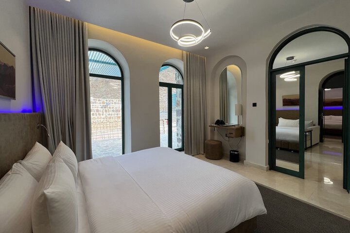 Room 15 of 79