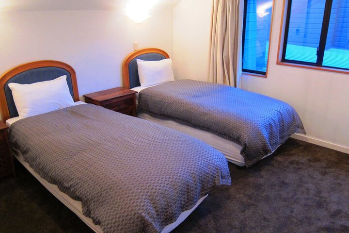Room 10 of 110