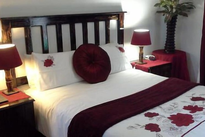 Room 6 of 19