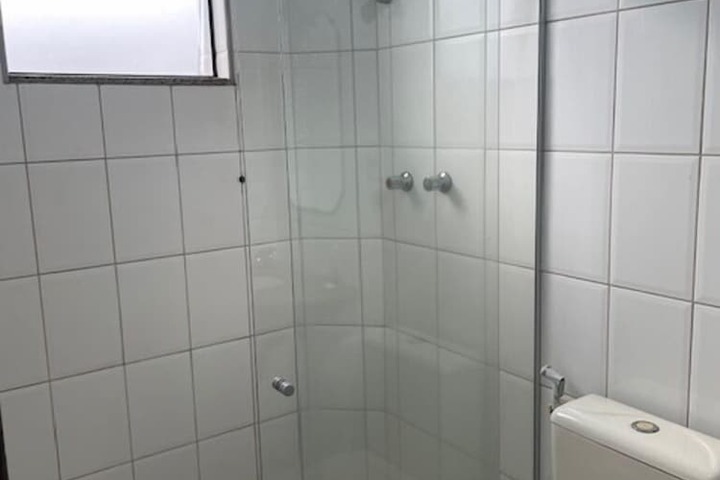 Room 13 of 20