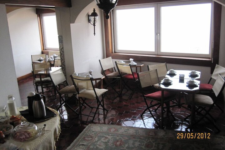 Breakfast/Coffee Service 58 of 98