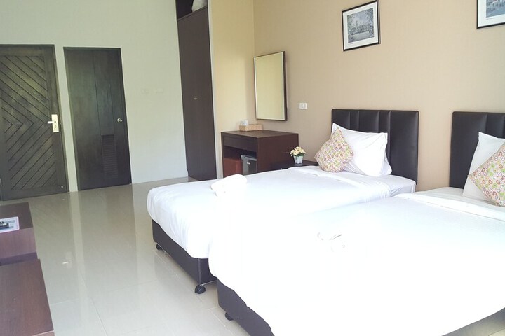 Room 7 of 30