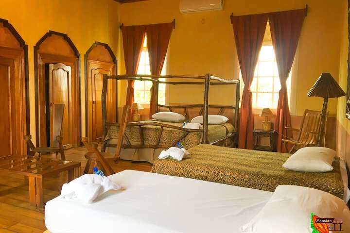 Room 19 of 77