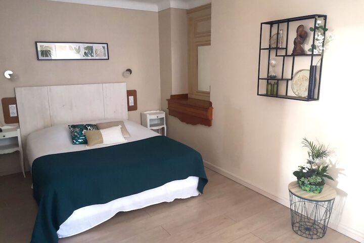 Room 40 of 62