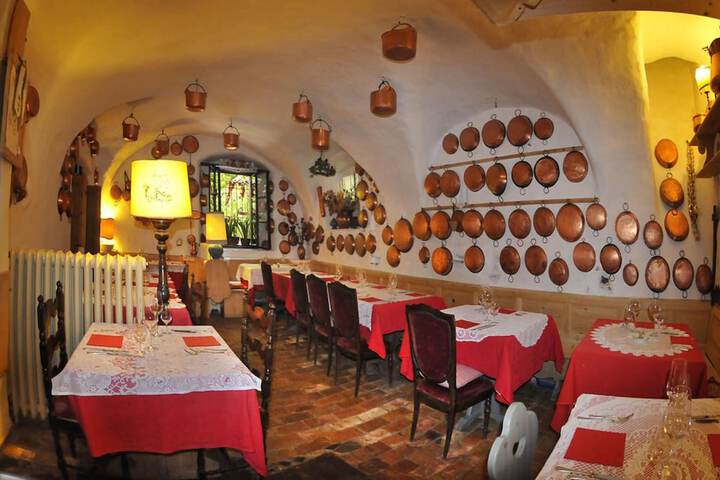 Dining Photos