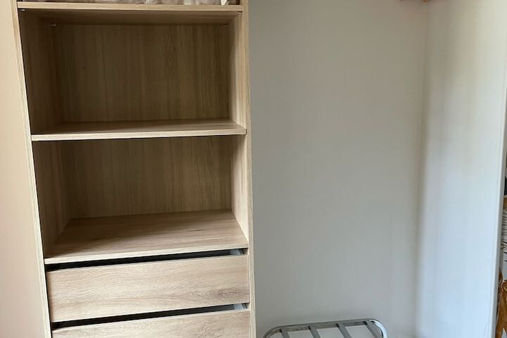 Room 16 of 36