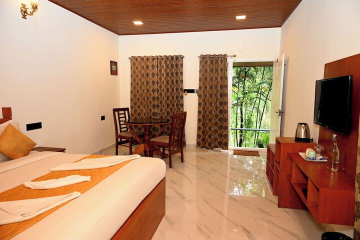 Room 28 of 96