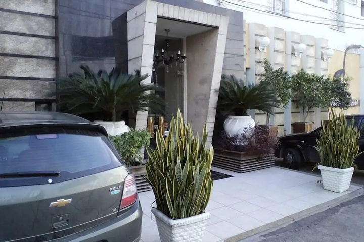Express Plaza Hotel
