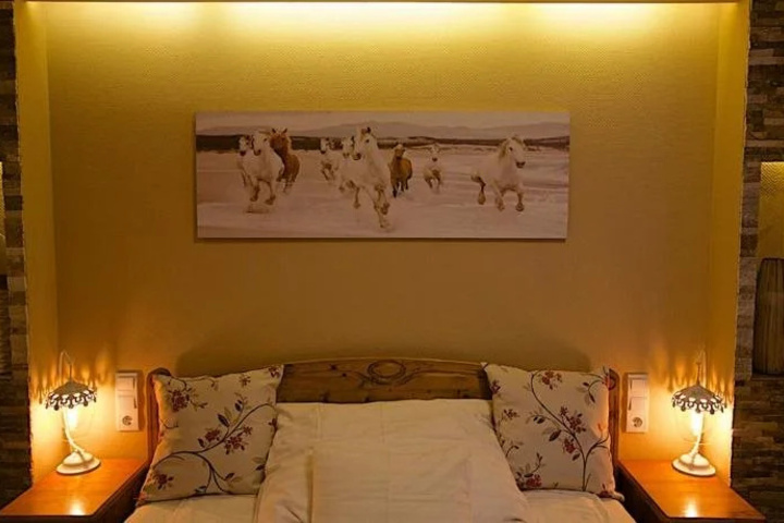 Room 5 of 28