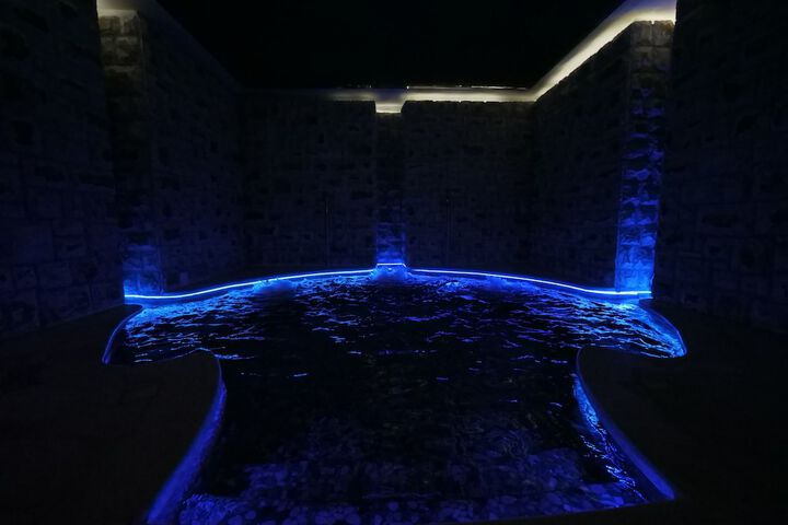 Spa 50 of 84