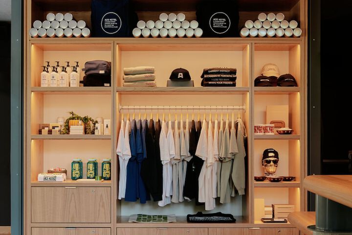 Gift Shop 34 of 50