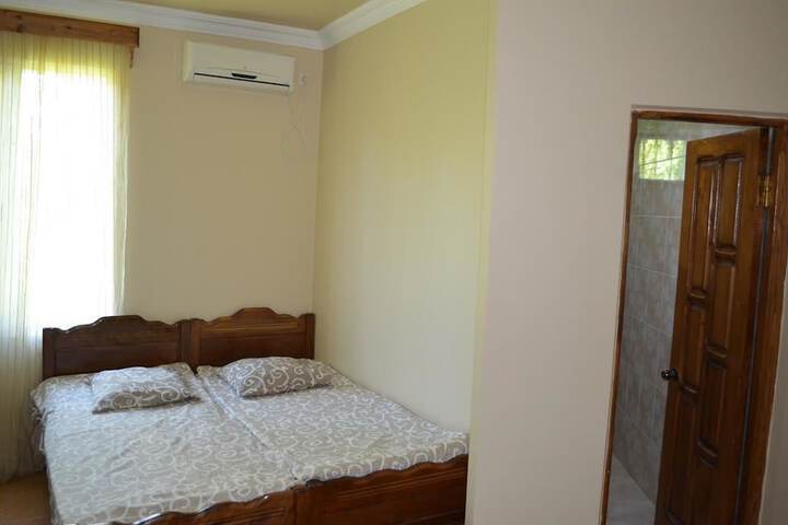 Room 14 of 20