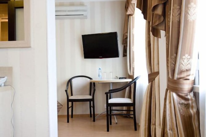 Room 46 of 93
