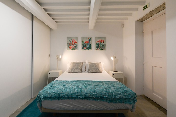 Room 16 of 44