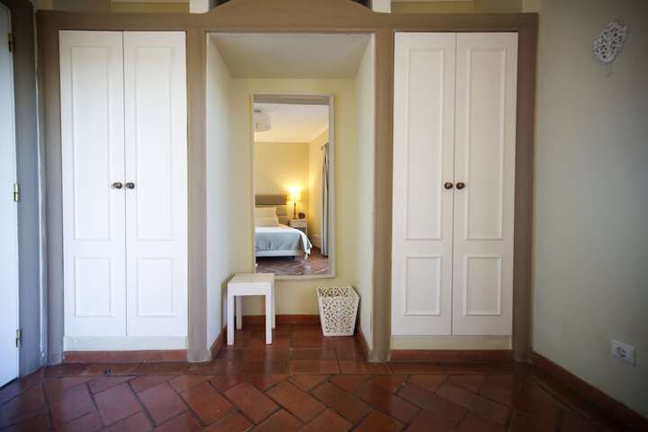 Room 10 of 67