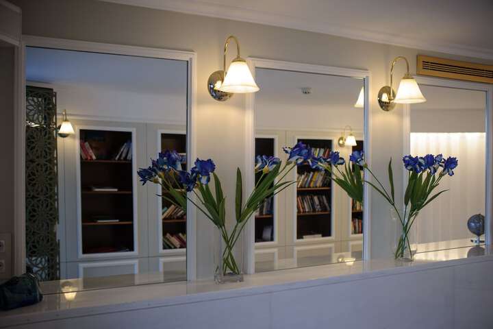 Hotel Interior 3 of 109