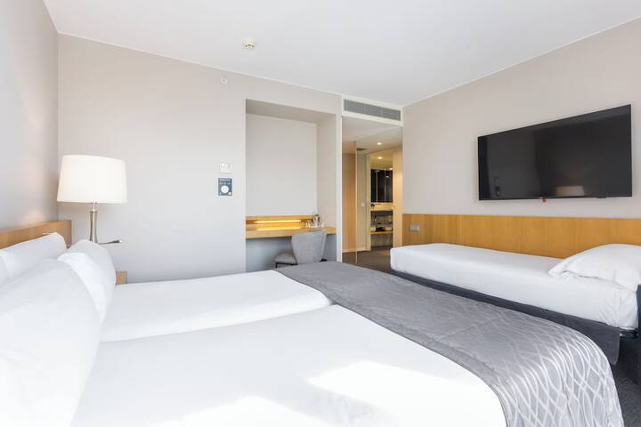 Room 26 of 68
