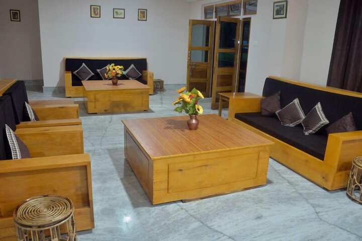Hotel Interior 4 of 13