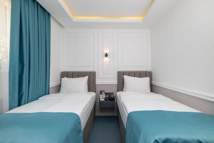 Room 14 of 49