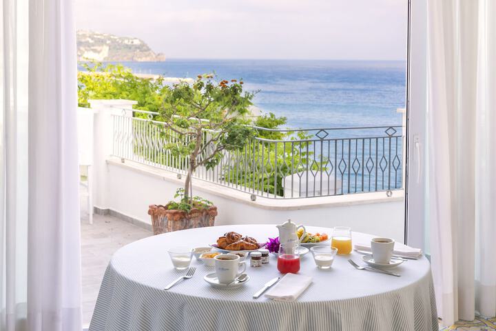 Breakfast/Coffee Service 48 of 68