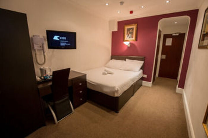 Room 22 of 37