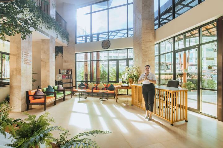 Hotel Lobby