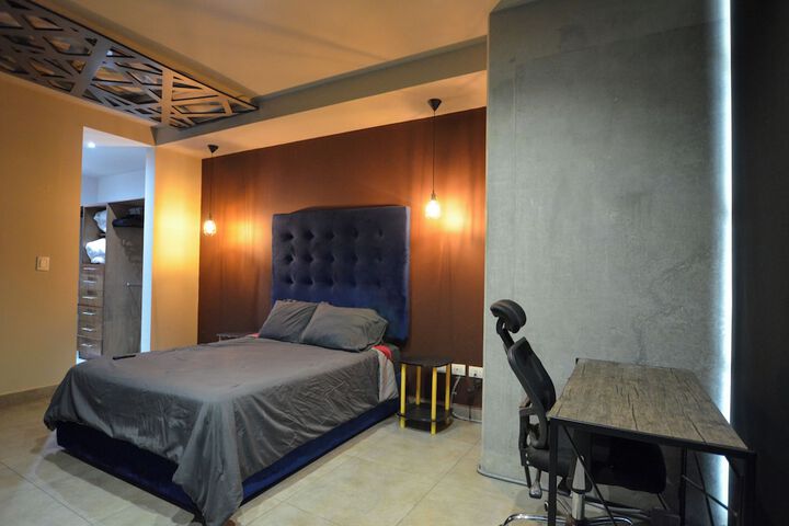 Room 25 of 224