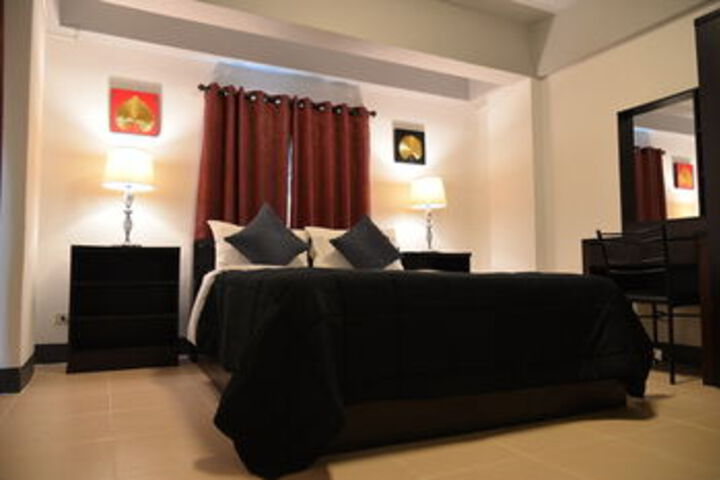 Room 6 of 35