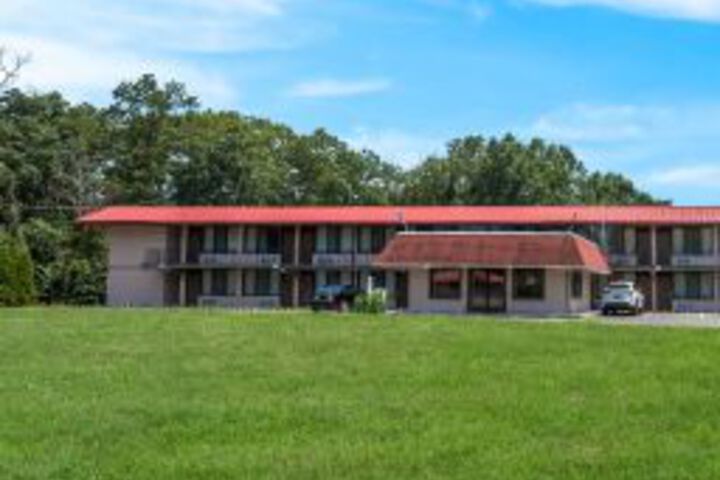 Red Carpet Inn and Suites - Hammonton West / Winslow Township