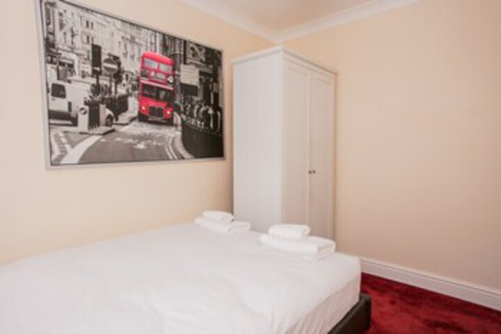 Room 16 of 17