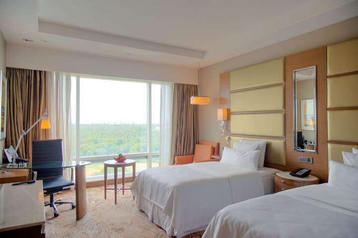 Room 14 of 85