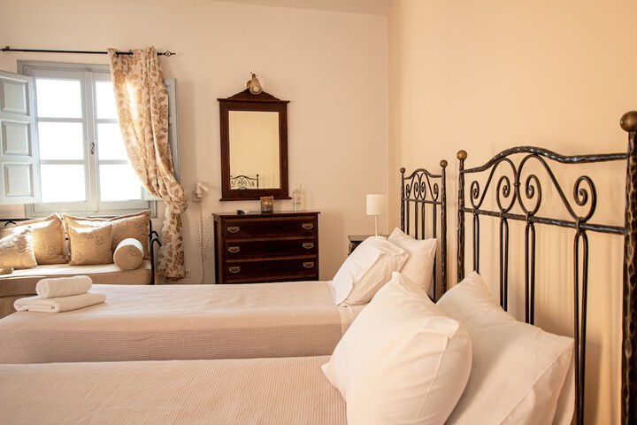 Room 20 of 53