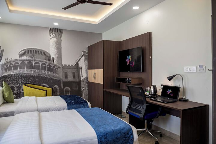 Room 8 of 49