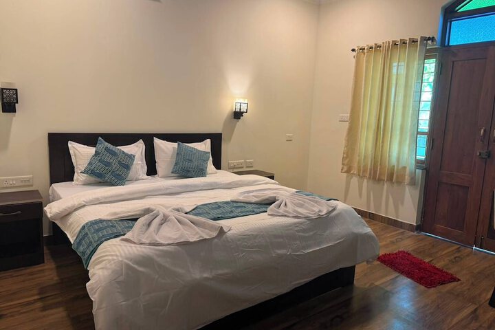 Room 14 of 34