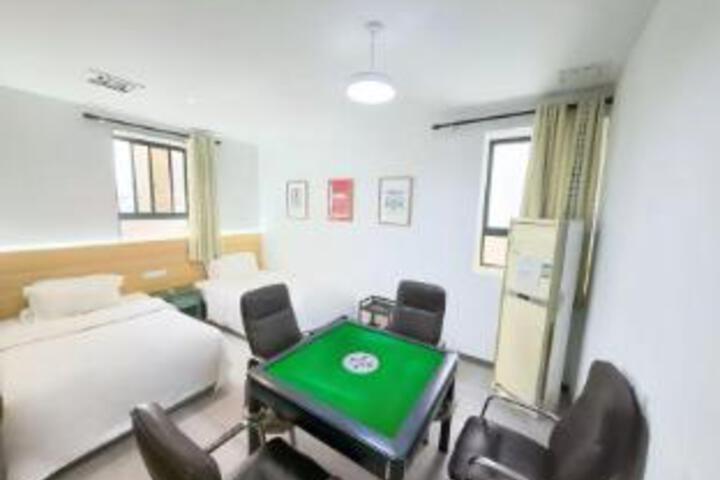 Room 7 of 7