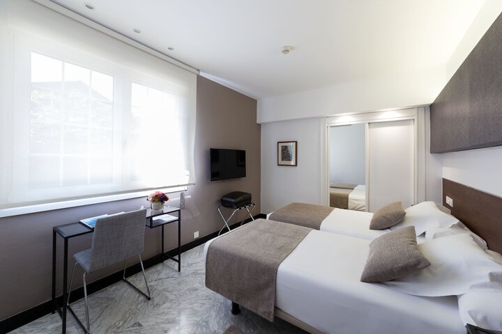 Room 13 of 54