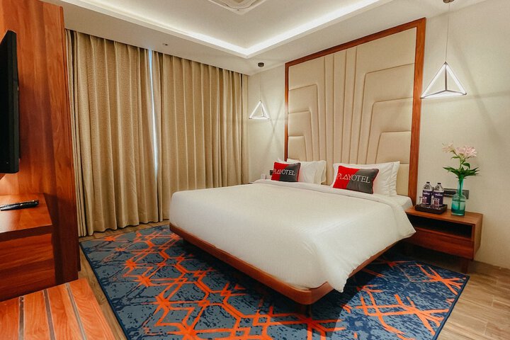 Room 5 of 23