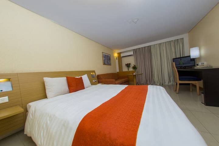 Room 10 of 41