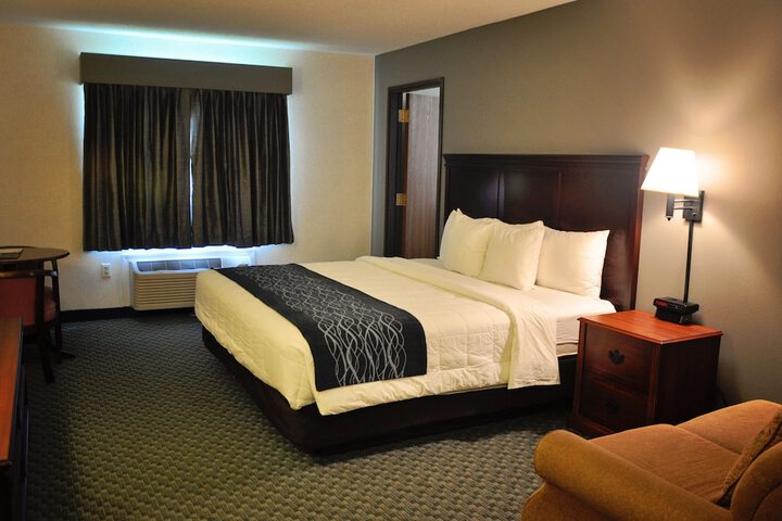 Room 11 of 37
