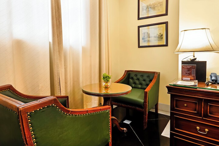 Room 57 of 102