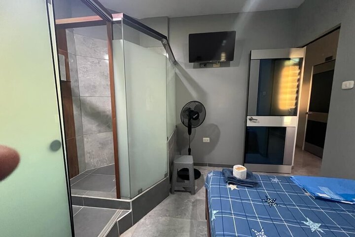 Room 3 of 25