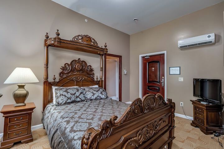 Room 14 of 46