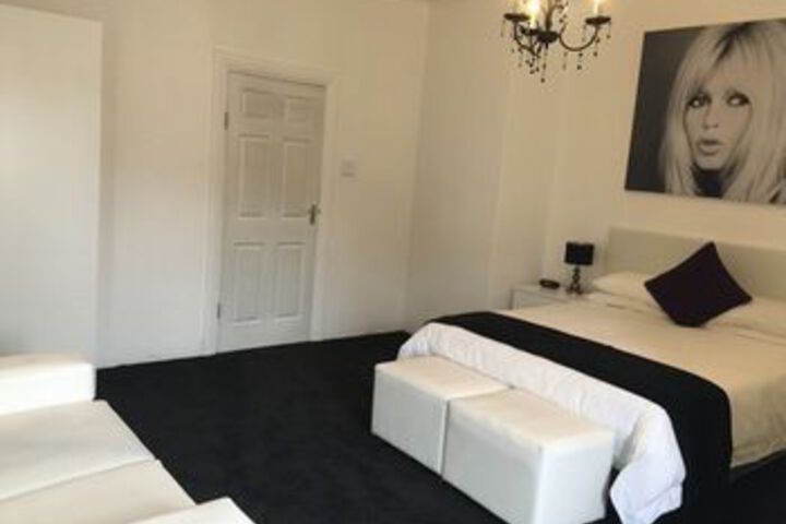 Room 29 of 46